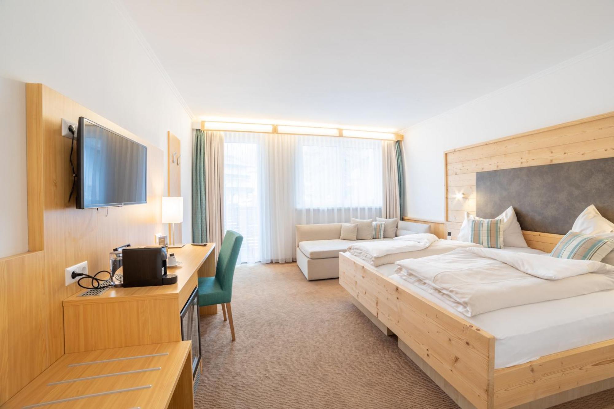 Hotel Bergkristall มัลล์นิทซ์ ภายนอก รูปภาพ