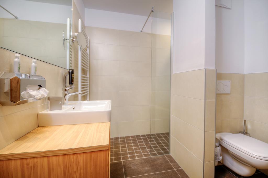 Hotel Bergkristall มัลล์นิทซ์ ภายนอก รูปภาพ